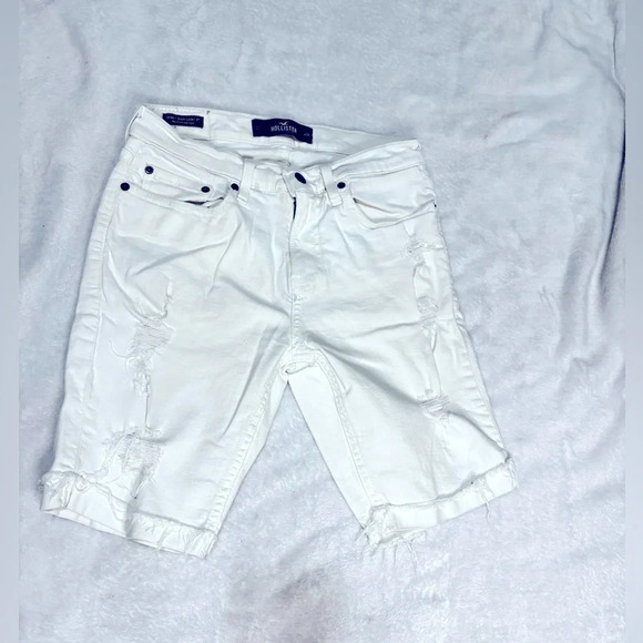 Hollister White Distressed‎ Jean Shorts – Raw Hem Bermuda Style – Size 28 - Picture 1 of 3